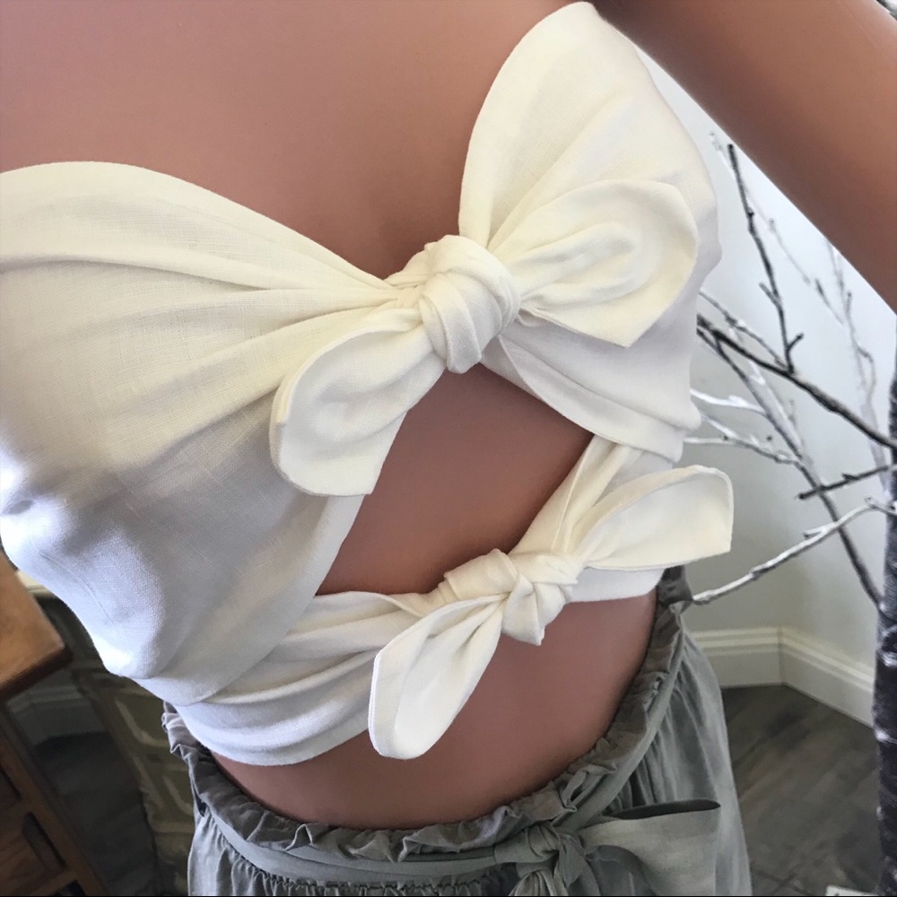 Double Knot Front Tie Linen White Crop Top - Picture 2 of 10
